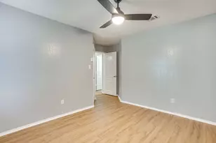 6221 St Leonard Dr, Arlington, TX 76001 - Photo 31