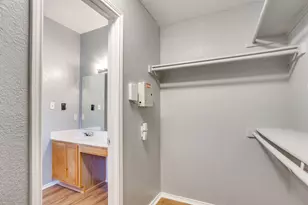 6221 St Leonard Dr, Arlington, TX 76001 - Photo 25