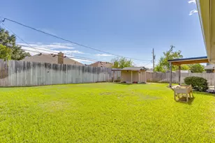 6221 St Leonard Dr, Arlington, TX 76001 - Photo 35