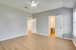 6221 St Leonard Dr, Arlington, TX 76001 - Photo 21
