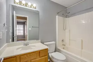 6221 St Leonard Dr, Arlington, TX 76001 - Photo 27