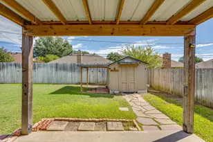 6221 St Leonard Dr, Arlington, TX 76001 - Photo 33