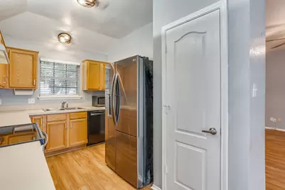 6221 St Leonard Drive, Arlington, TX 76001 - Photo 13