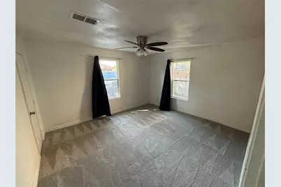 1303 E Myrtle Street #A, Fort Worth, TX 76104 - Photo 7