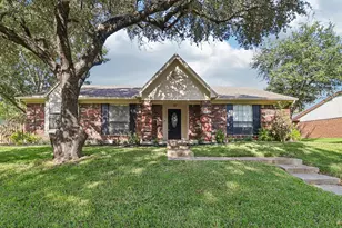 7305 Elizabeth Pl, Plano, TX 75025 - Photo 1