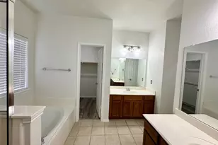 9756 Old Field Dr, McKinney, TX 75072 - Photo 11