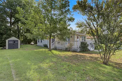 328 Spring Valley Circle, Azle, TX 76020 - Photo 29