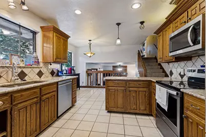 3403 McKamy Oaks Trail, Arlington, TX 76017 - Photo 11
