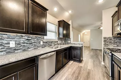 9821 Pronghorn Road, McKinney, TX 75071 - Photo 3