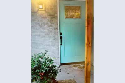 2701 Livingston Avenue, Fort Worth, TX 76110 - Photo 9