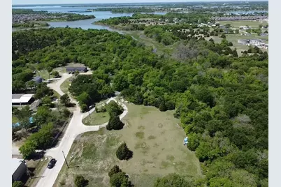 130 Sherry Lane, Hackberry, TX 75036 - Photo 7