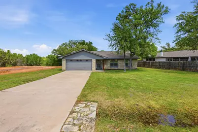 6106 Laredo Court, Granbury, TX 76049 - Photo 7