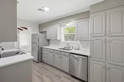 6106 Laredo Court, Granbury, TX 76049 - Photo 17