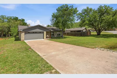 6106 Laredo Court, Granbury, TX 76049 - Photo 9