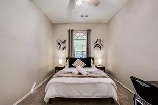 2732 Excalibur Dr, Grand Prairie, TX 75052 - Photo 13