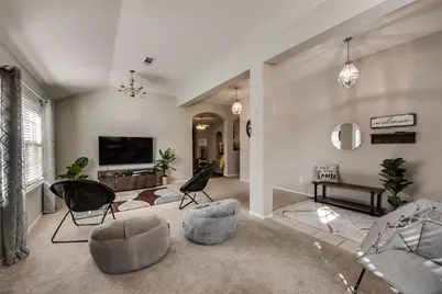 2732 Excalibur Drive, Grand Prairie, TX 75052 - Photo 3