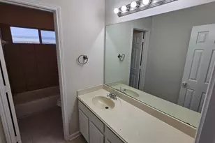 5236 Hilcroft Rd, Fort Worth, TX 76244 - Photo 5
