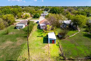 720 Texas St, Graham, TX 76450 - Photo 21