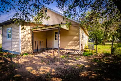 720 Texas Street, Graham, TX 76450 - Photo 19