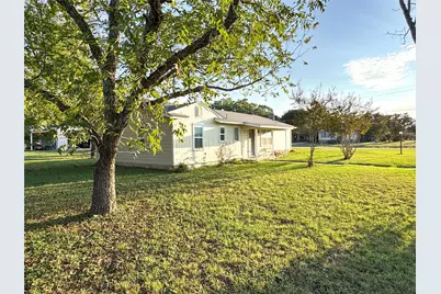 409 W 19th Street, Cisco, TX 76437 - Photo 5