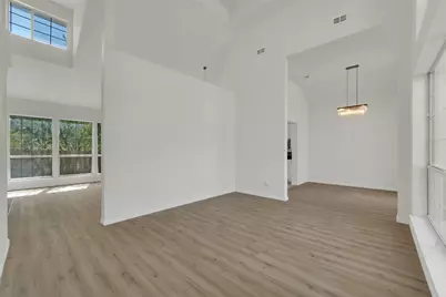 8316 Autumncrest Court, Dallas, TX 75249 - Photo 9