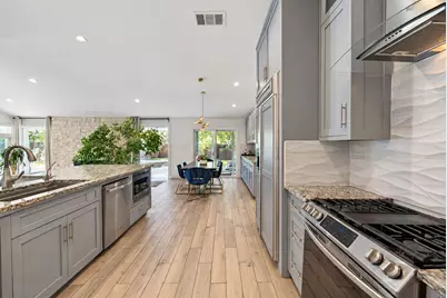 7326 Spring Valley Road, Dallas, TX 75254 - Photo 11