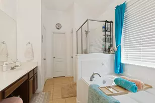 810 Grove Dr, Garland, TX 75040 - Photo 15