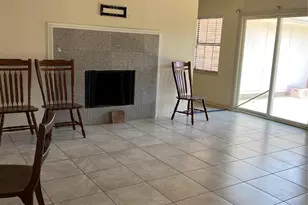 902 Maydelle Ln, Garland, TX 75042 - Photo 5