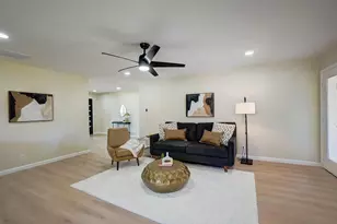 3040 Ponder Pl, Dallas, TX 75229 - Photo 9