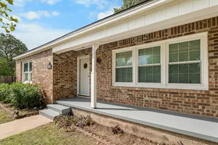 920 Avenue C, Lacy Lakeview, TX 76705 - Photo 3