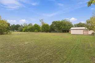 741 S 1st St, Hewitt, TX 76643 - Photo 37