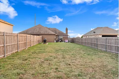 1985 Harbor Court, Lancaster, TX 75146 - Photo 23