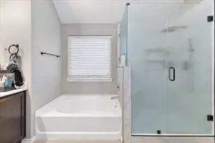 1985 Harbor Ct, Lancaster, TX 75146 - Photo 17