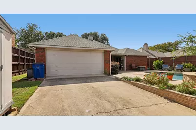 2031 Greenstone Trail, Carrollton, TX 75010 - Photo 39