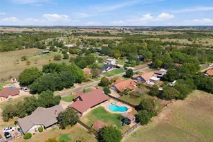 350 Jon St, Lorena, TX 76655 - Photo 33