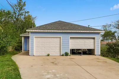 2023 E Myrtle Street, Fort Worth, TX 76104 - Photo 1