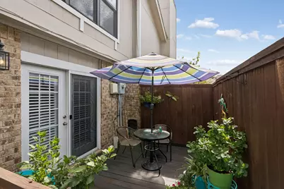 2103 Country Villa Drive, Carrollton, TX 75006 - Photo 15