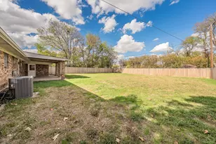 2258 Roberts Cut Off Rd, Sansom Park, TX 76114 - Photo 33