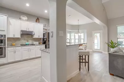 1040 Tara Drive, Burleson, TX 76028 - Photo 11
