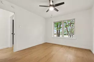 1000 Sean Ct, Hurst, TX 76053 - Photo 25