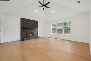 1000 Sean Ct, Hurst, TX 76053 - Photo 9