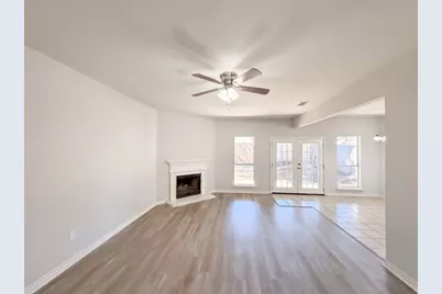 327 Texas Drive, Lake Dallas, TX 75065 - Photo 3