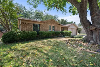 823 Quail Terrace, Mansfield, TX 76063 - Photo 5