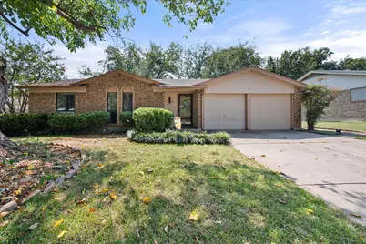 823 Quail Terrace, Mansfield, TX 76063 - Photo 3