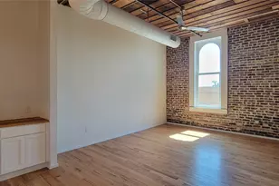 201 Chambers St, Cleburne, TX 76031 - Photo 1