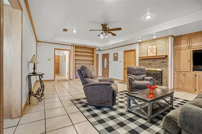 407 Lumpkin Drive, Ennis, TX 75119 - Photo 13