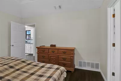 409 Odell Street, Cleburne, TX 76033 - Photo 17