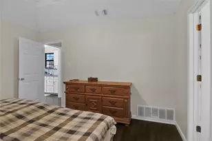 409 Odell St, Cleburne, TX 76033 - Photo 17