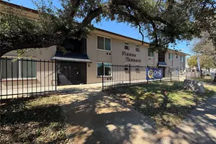150 S Main St, Euless, TX 76040 - Photo 3