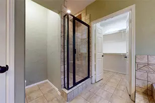 4704 Parkmount Dr, Fort Worth, TX 76137 - Photo 15